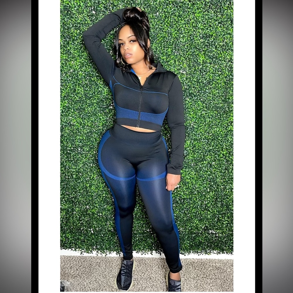 Two piece Women’s activewear set.